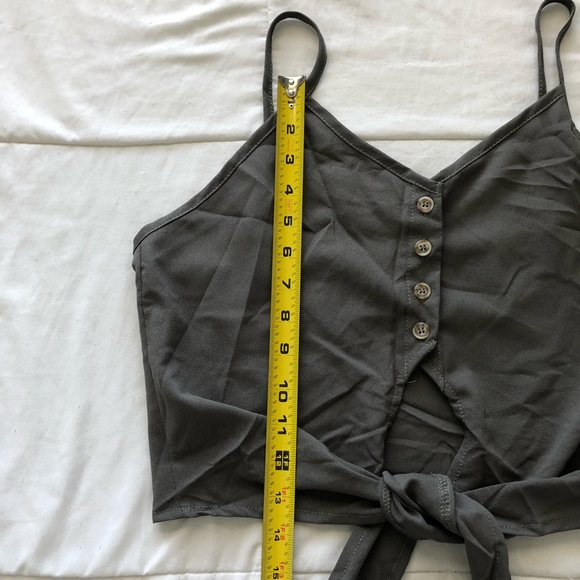 NWOT Women’s Tie Front Crop Top - Picture 11 of 11